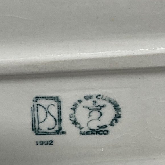 Porcelain Figurine Children Sledding 1992 Mexican Art DS Signed 5" x 4" Winter D - Picture 5 of 9